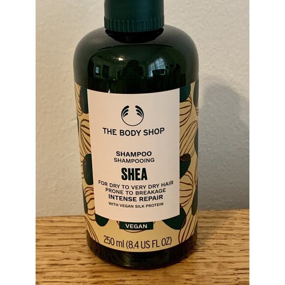 The Body Shop Shea Prone to Breakage, Intense Repair Vegan Shampoo 250ml 8.4 Ful - Picture 2 of 3